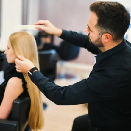Stylizacja włosów w salonie Cosmetics Park w Rybniku