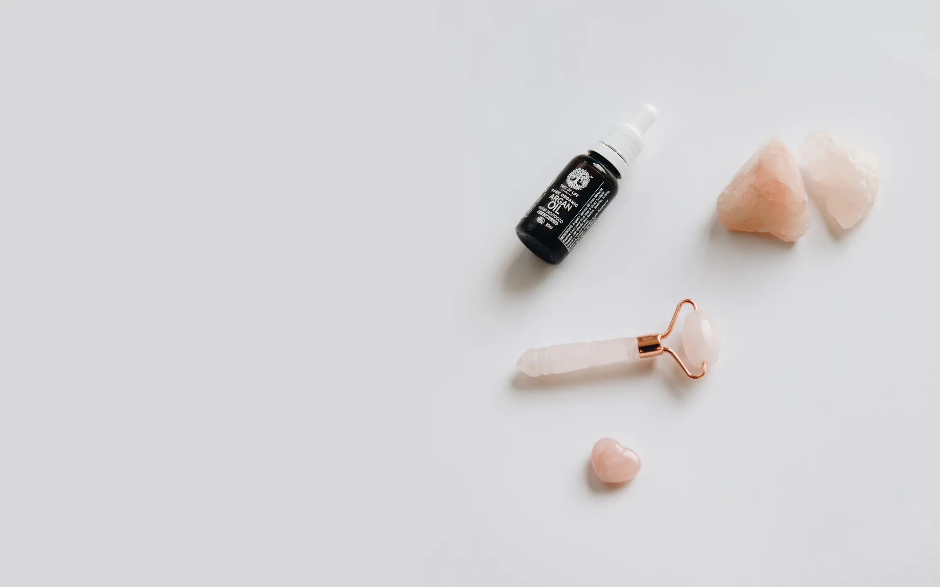 Naturalne kosmetyki i akcesoria do pielęgnacji — salon kosmetyczny Cosmetics Park